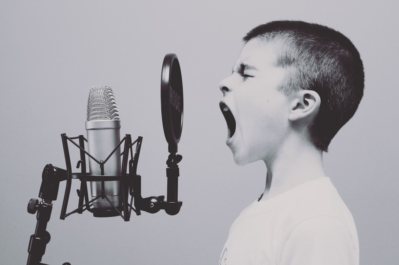 Vocal practice at the microphone